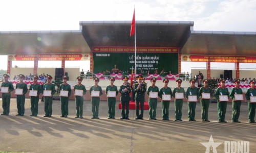 小孩脸上的痣可以去掉吗-小孩脸上长痣怎么去除、小孩脸上的痣多大年龄点掉合适 -小孩脸上有痣可以去掉吗网
